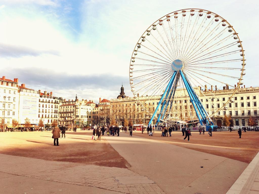 Saxe And The City , Downtown Lyon Bagian luar foto