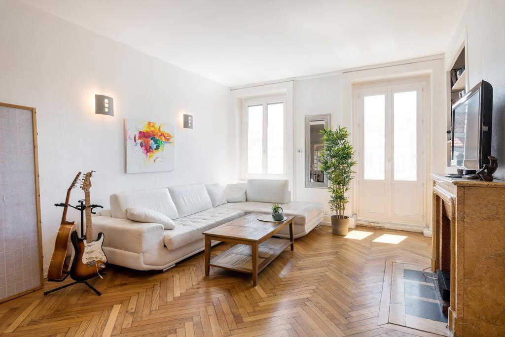 Saxe And The City , Downtown Lyon Bagian luar foto