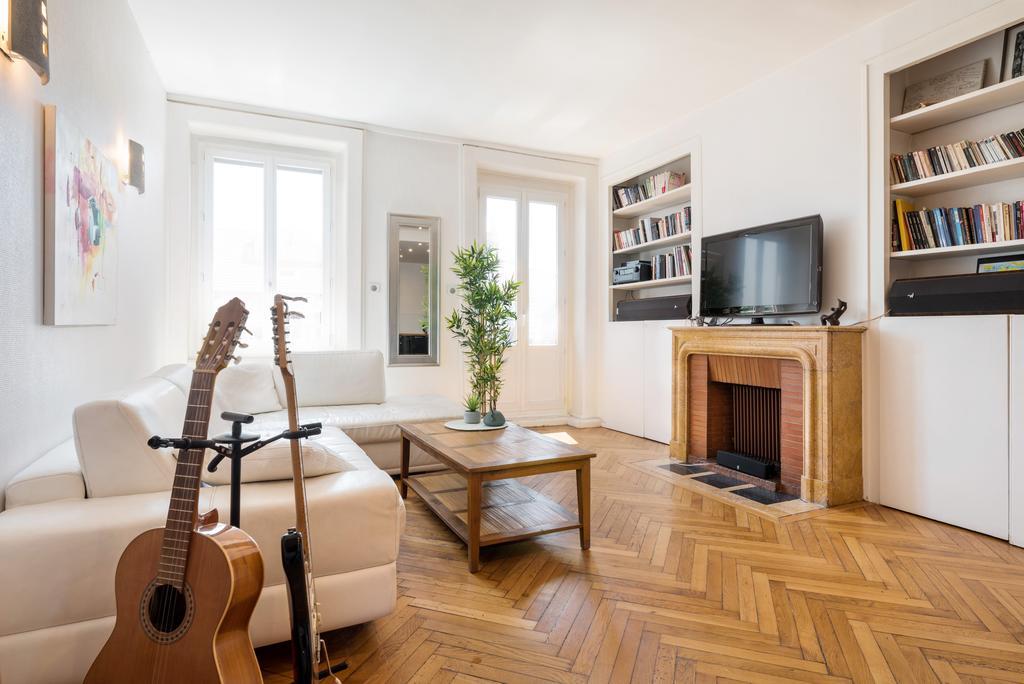 Saxe And The City , Downtown Lyon Bagian luar foto